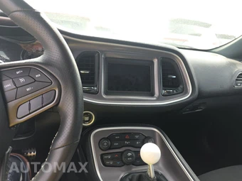 2022 Dodge Challenger R/T - miniatura 11