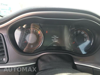 2022 Dodge Challenger R/T - miniatura 12