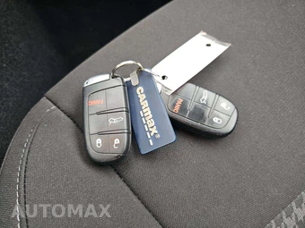 2022 Dodge Challenger R/T – miniatura 8