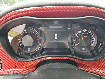 2022 Dodge Challenger R/T – miniatura 9