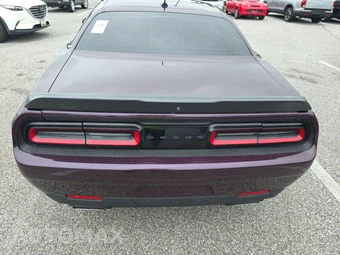 2022 Dodge Challenger R/T – miniatura 5