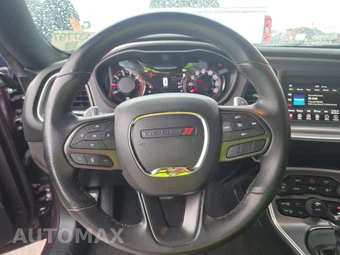 2022 Dodge Challenger R/T – miniatura 10