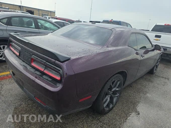 2022 Dodge Challenger R/T – miniatura 4