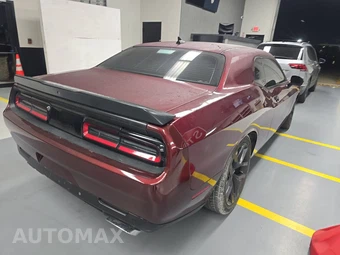 2022 Dodge Challenger R/T - miniatura 4