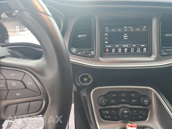 2022 Dodge Challenger R/T – miniatura 11
