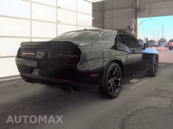 2022 Dodge Challenger R/T – miniatura 4