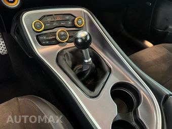 2022 Dodge Challenger R/T - miniatura 19