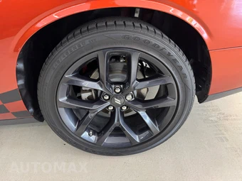 2022 Dodge Challenger R/T - miniatura 29