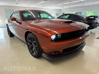 2022 Dodge Challenger R/T - miniatura 4