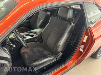 2022 Dodge Challenger R/T - miniatura 7