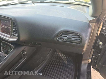 2022 Dodge Challenger R/T – miniatura 16