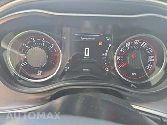 2022 Dodge Challenger R/T – miniatura 6