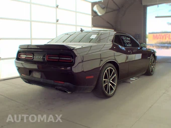 2022 Dodge Challenger R/T – miniatura 4