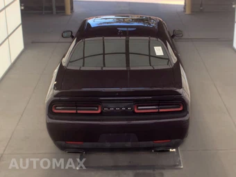 2022 Dodge Challenger R/T – miniatura 5