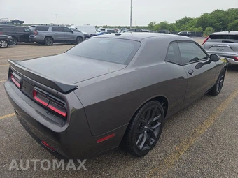 2022 Dodge Challenger R/T – miniatura 4