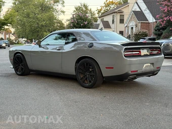 2022 Dodge Challenger R/T Scat Pack - miniatura 8