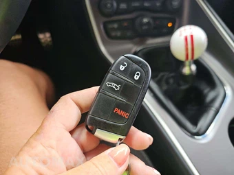 2022 Dodge Challenger R/T Scat Pack - miniatura 8