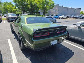 2022 Dodge Challenger R/T Scat Pack Widebody – miniatura 2
