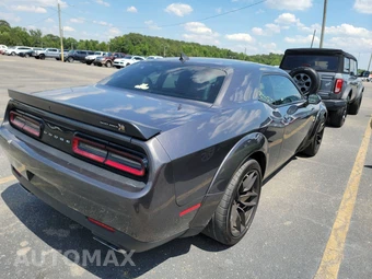 2022 Dodge Challenger R/T Scat Pack Widebody - miniatura 4