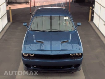 2022 Dodge Challenger SXT – miniatura 2