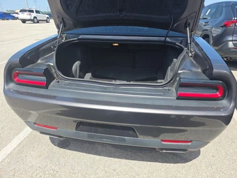 2022 Dodge Challenger SXT – miniatura 16