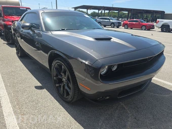 2022 Dodge Challenger SXT – miniatura 3