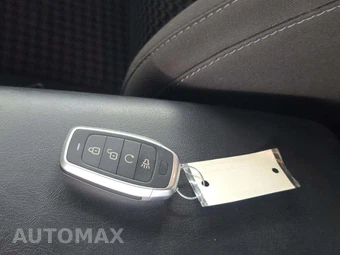 2022 Dodge Challenger SXT – miniatura 8