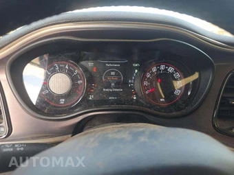 2022 Dodge Challenger SXT – miniatura 9