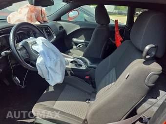 2022 Dodge Challenger SXT - miniatura 7