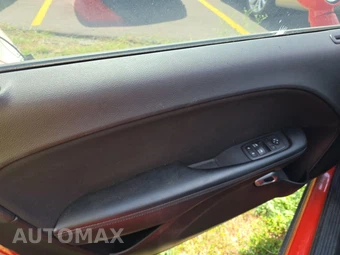2022 Dodge Challenger SXT - miniatura 9