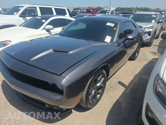 2022 Dodge Challenger SXT
