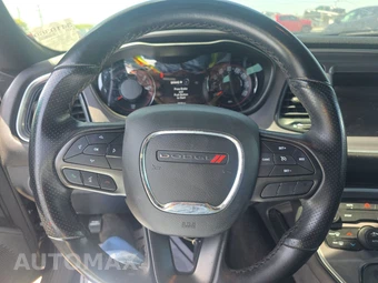 2022 Dodge Challenger SXT – miniatura 10
