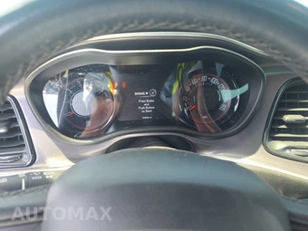 2022 Dodge Challenger SXT – miniatura 12
