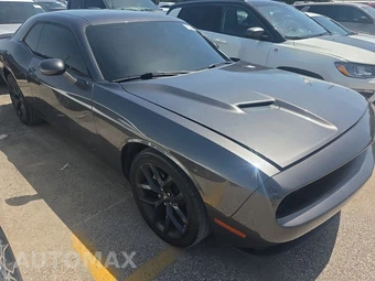 2022 Dodge Challenger SXT – miniatura 3
