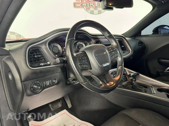 2022 Dodge Challenger SXT - miniatura 10