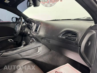 2022 Dodge Challenger SXT - miniatura 11