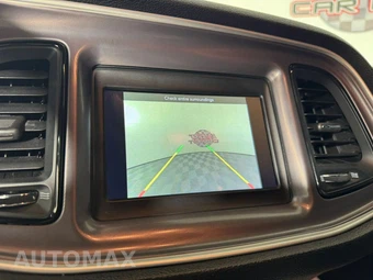 2022 Dodge Challenger SXT - miniatura 17