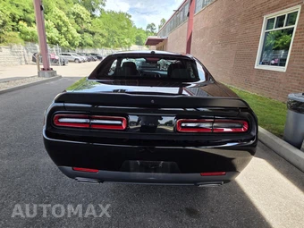 2022 Dodge Challenger SXT – miniatura 25