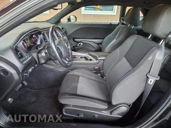 2022 Dodge Challenger SXT – miniatura 4