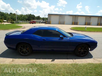 2022 Dodge Challenger SXT - miniatura 5