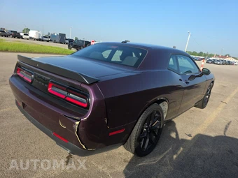 2022 Dodge Challenger SXT – miniatura 4