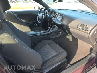 2022 Dodge Challenger SXT – miniatura 8