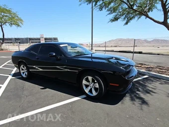 2022 Dodge Challenger SXT – miniatura 3