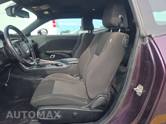 2022 Dodge Challenger SXT – miniatura 7