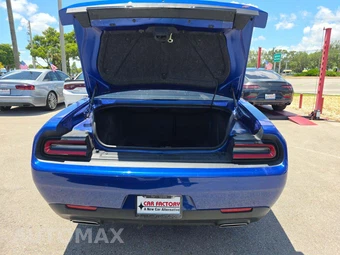 2022 Dodge Challenger SXT - miniatura 14