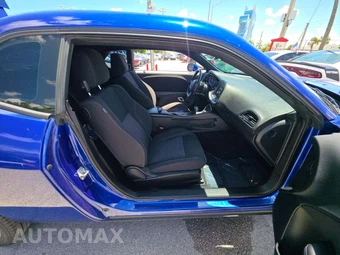 2022 Dodge Challenger SXT - miniatura 18