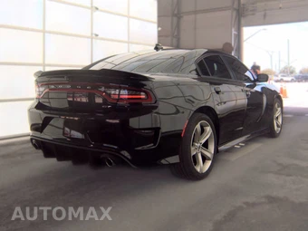 2022 Dodge Charger GT - miniatura 4