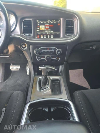 2022 Dodge Charger GT - miniatura 7