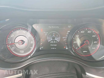 2022 Dodge Charger GT - miniatura 6