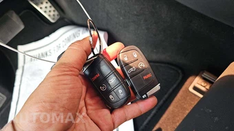 2022 Dodge Charger R/T – miniatura 17